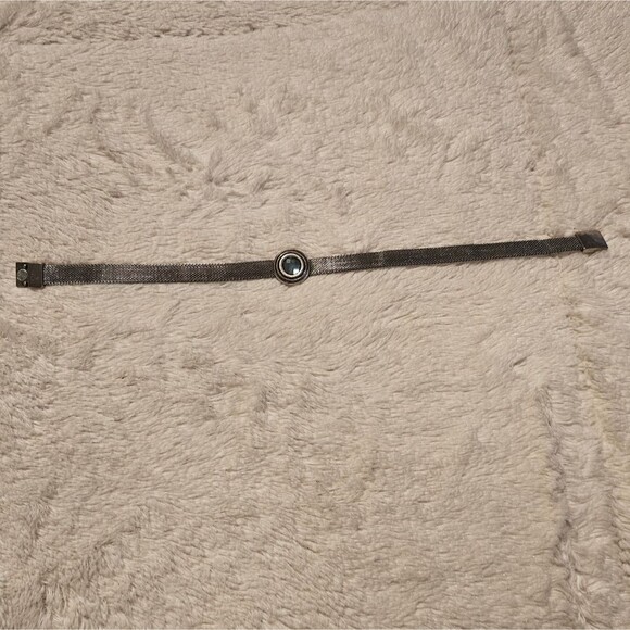 Silver Mesh Bracelet with Blue Stone And Magnetic Clasp. 13.5" Length - Picture 3 of 5